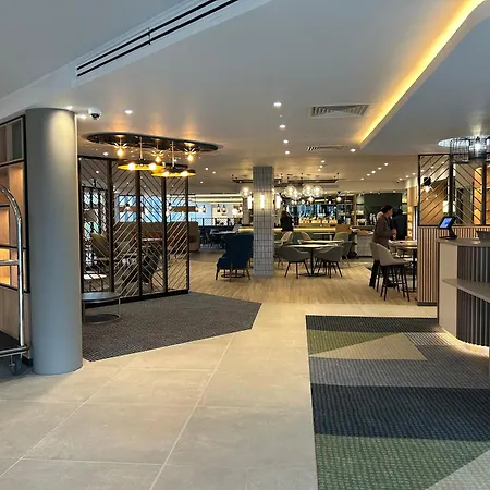 Holiday Inn London Luton North-3