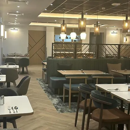 Holiday Inn London Luton North-2